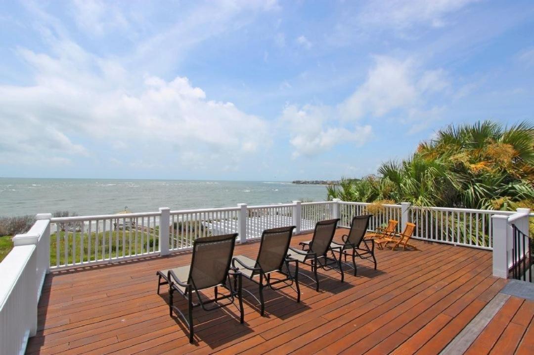 114 Ocean Boulevard By Avantstay Beachfront Putting Green Volleyball Court Infinity Pool Sullivan's Island Eksteriør billede