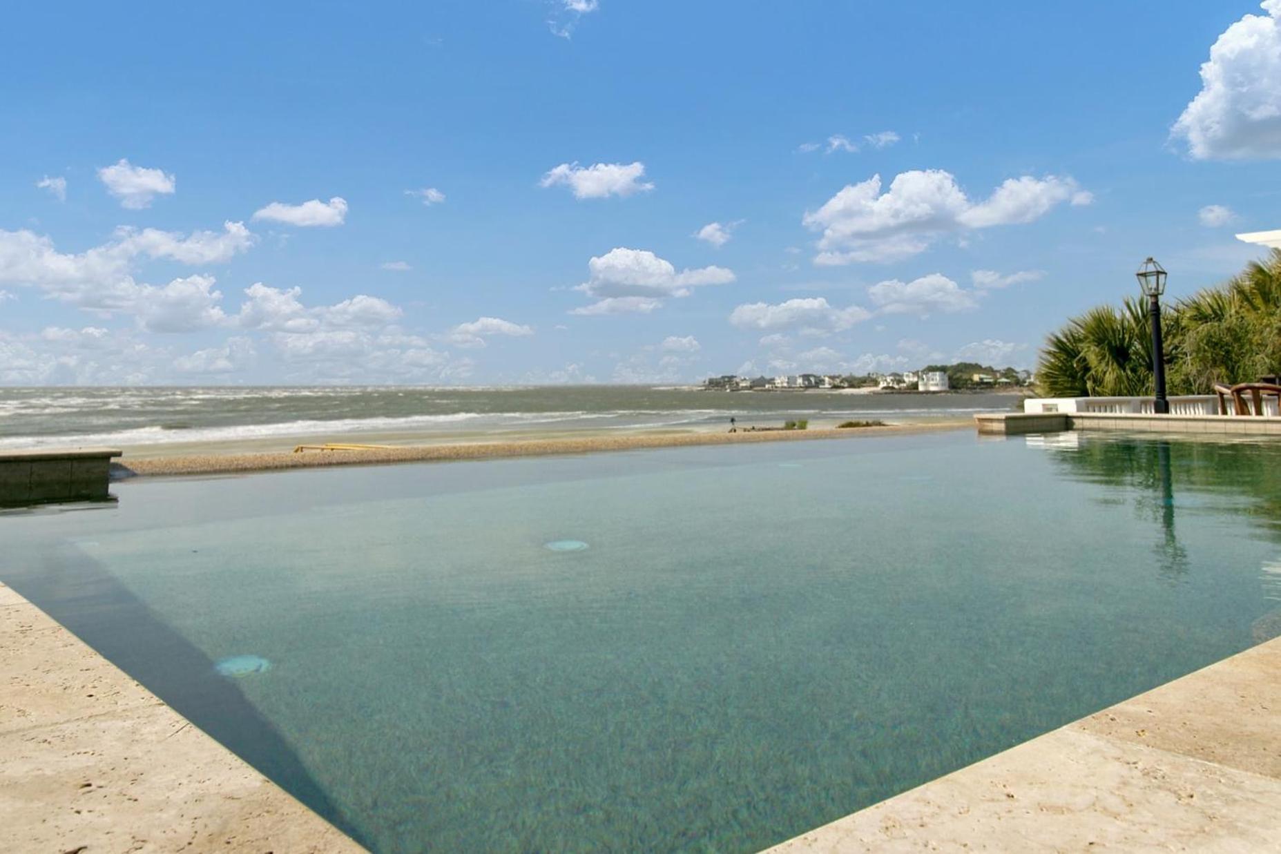 114 Ocean Boulevard By Avantstay Beachfront Putting Green Volleyball Court Infinity Pool Sullivan's Island Eksteriør billede