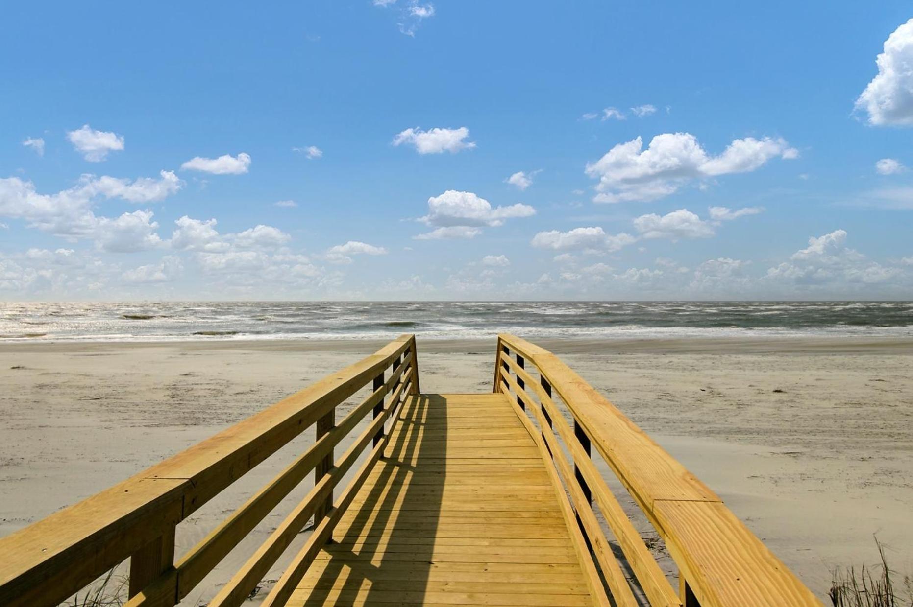 114 Ocean Boulevard By Avantstay Beachfront Putting Green Volleyball Court Infinity Pool Sullivan's Island Eksteriør billede